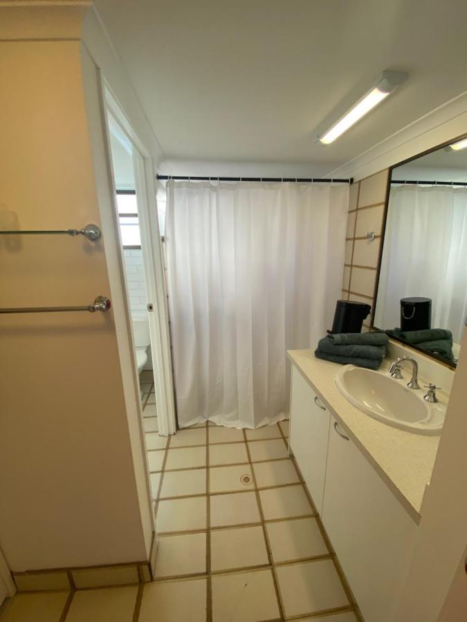 Illoura Holiday Apartment Three Bedroom Noosa River View Нусавил Екстериор снимка
