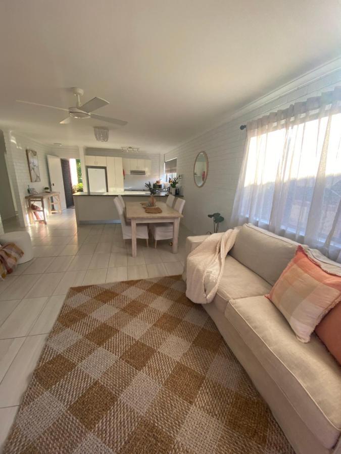 Illoura Holiday Apartment Three Bedroom Noosa River View Нусавил Екстериор снимка