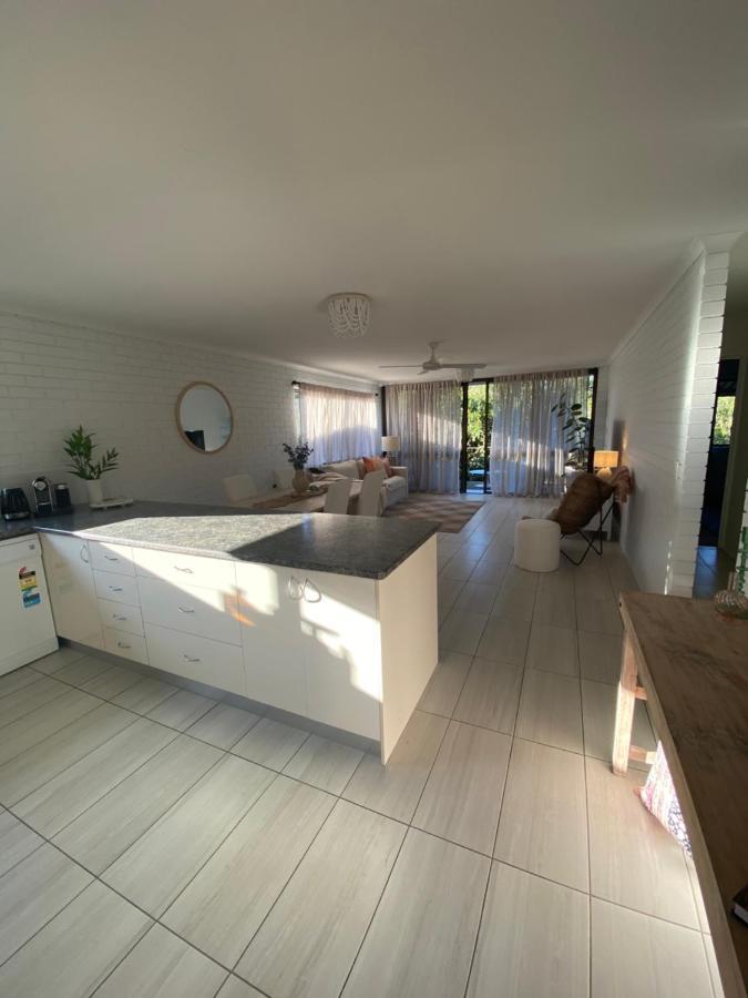 Illoura Holiday Apartment Three Bedroom Noosa River View Нусавил Екстериор снимка